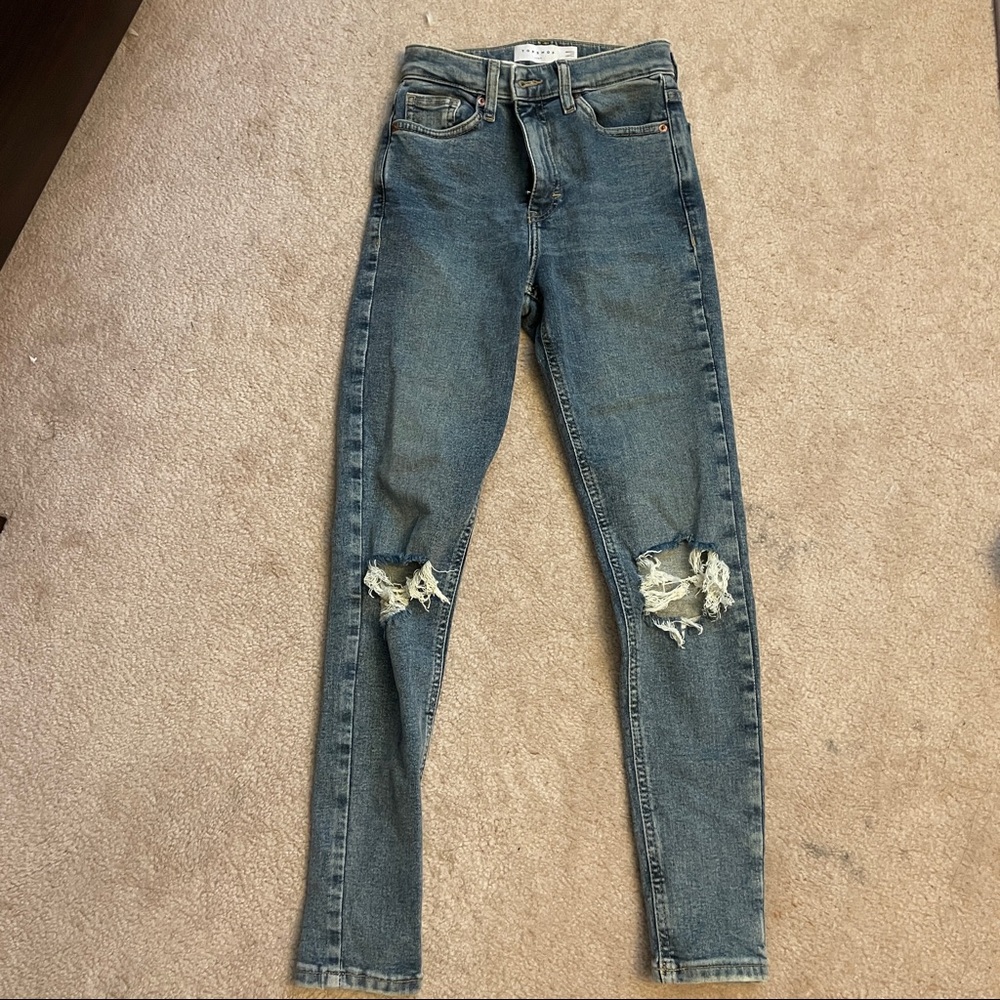 Topshop ripped Jamie jeans size W24/61cm to fit L30/76cm